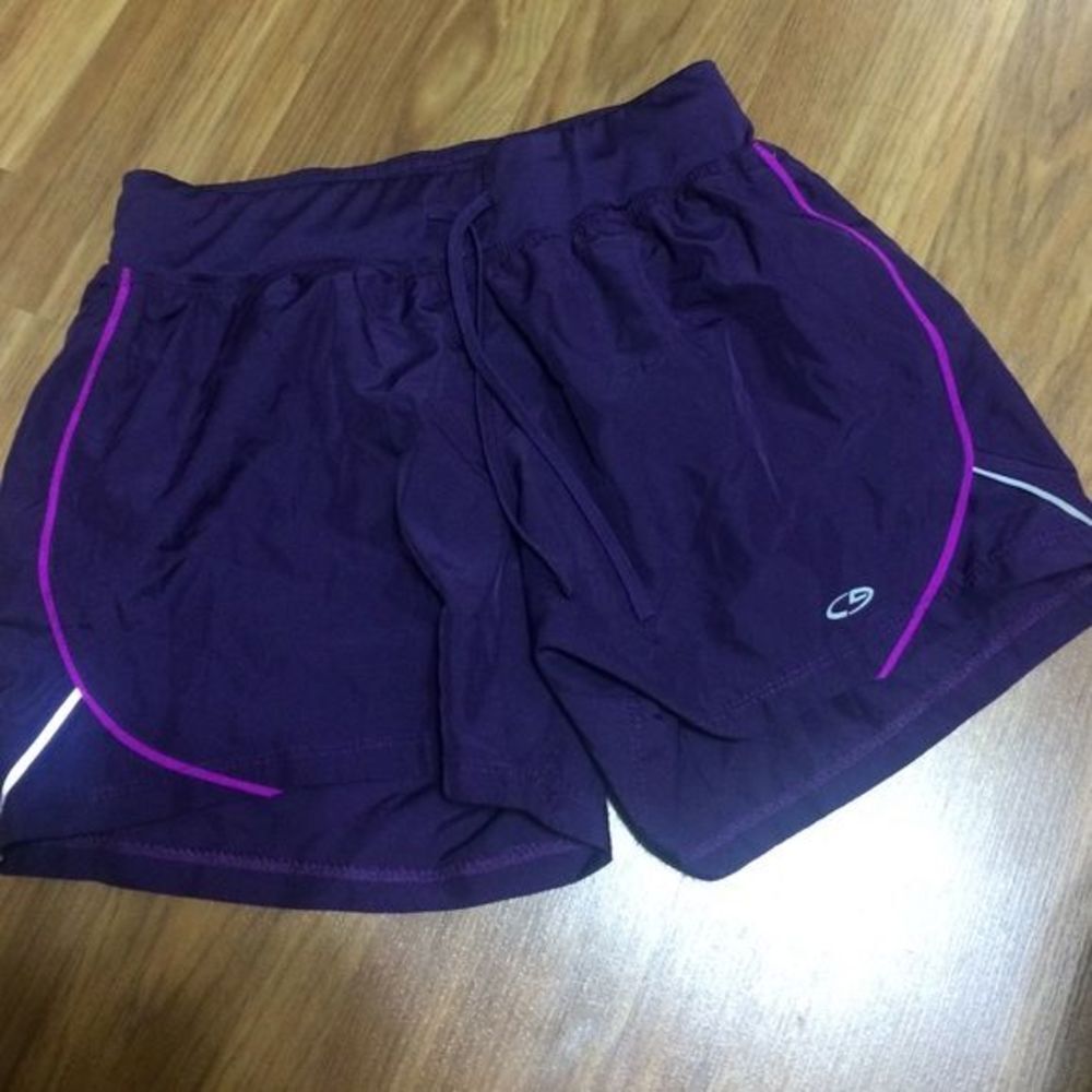 Champion shorts - Picture 2 of 3